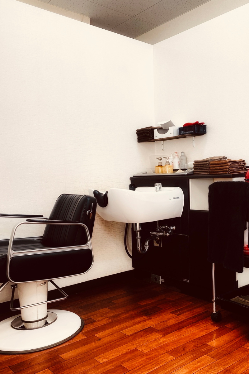 店内の縦長の画像