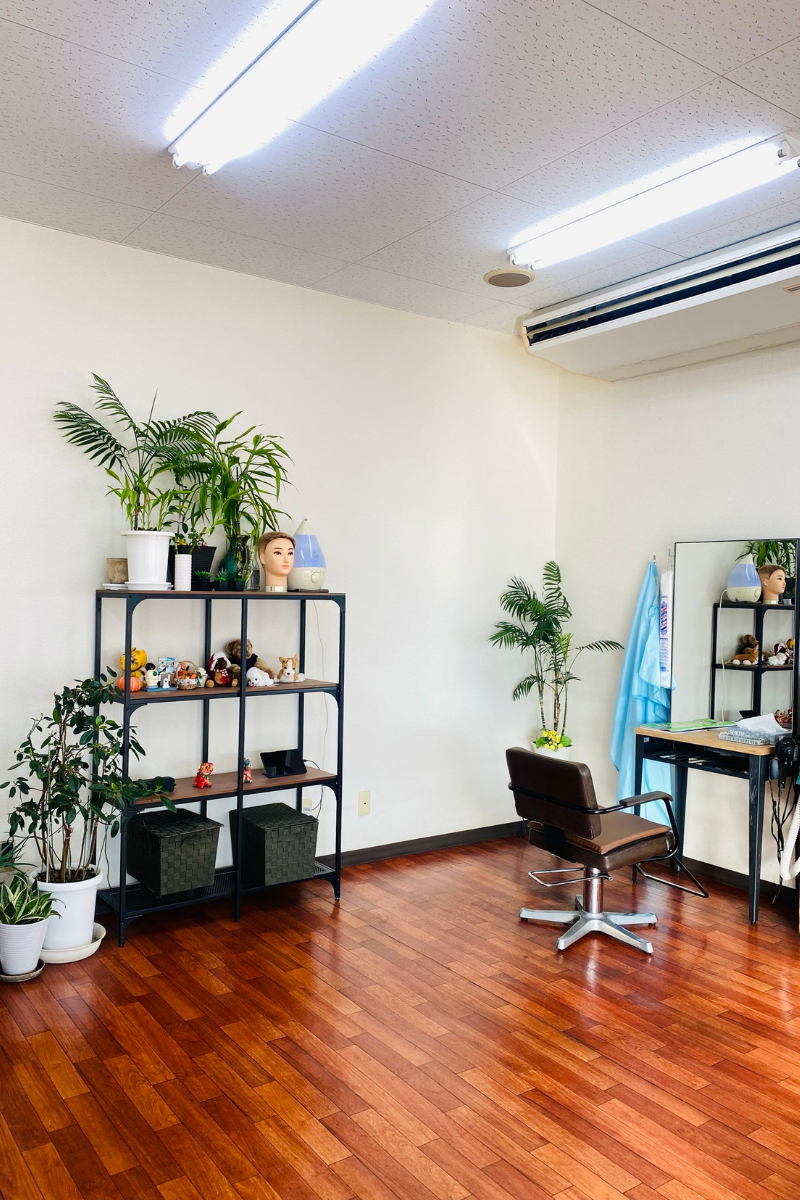 店内の縦長の画像